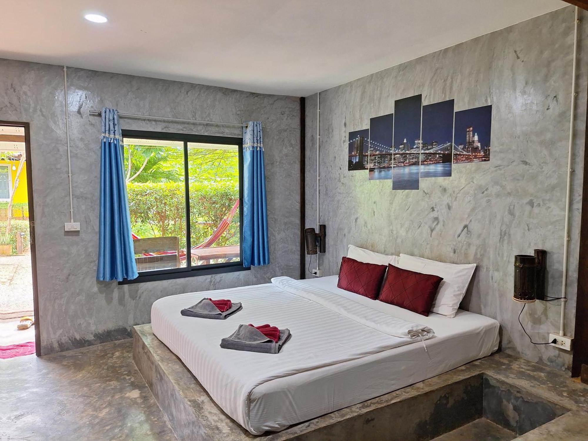 Lanta Happy House Hotel Koh Lanta Exterior photo