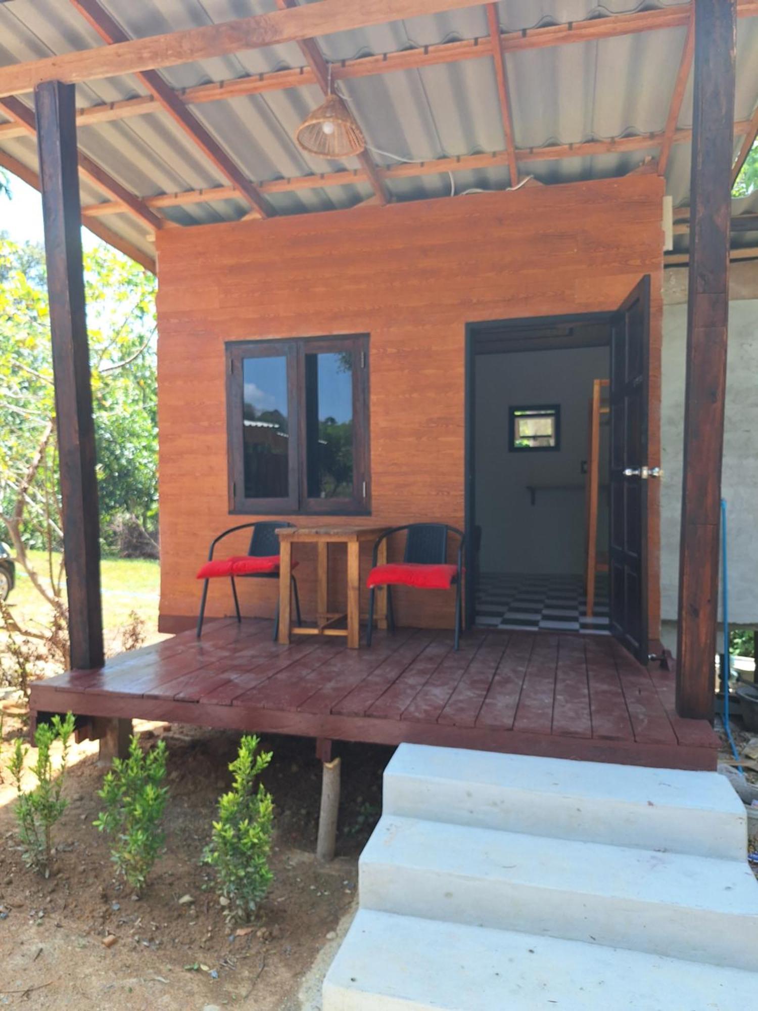 Lanta Happy House Hotel Koh Lanta Exterior photo